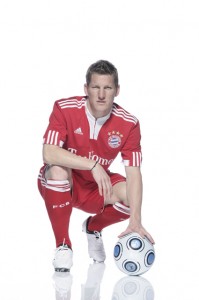 schweinsteiger_im_fcb_homejersey_20091