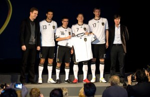 Fussball/ GES/ Neues Trikot der Nationalmannschaft, 10.11.2009